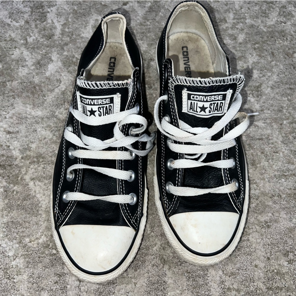 Leather Low Top Converse Men’s 9